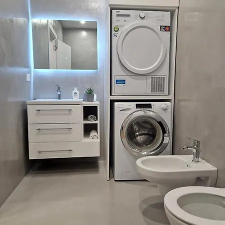 Apartment Deluxe Rent Tirana