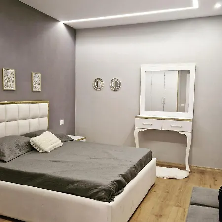 Apartment Deluxe Rent Tirana